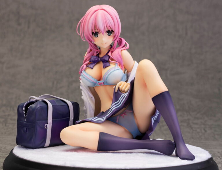 卯木紗璃 Illustration by 深崎暮人